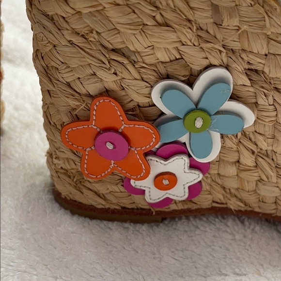 Coach Women's Wedge Sandals with Floral Accents - White and Tan - Picture 4 of 5